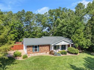 40 Oakridge West Dr, Saint Peters, MO 63376