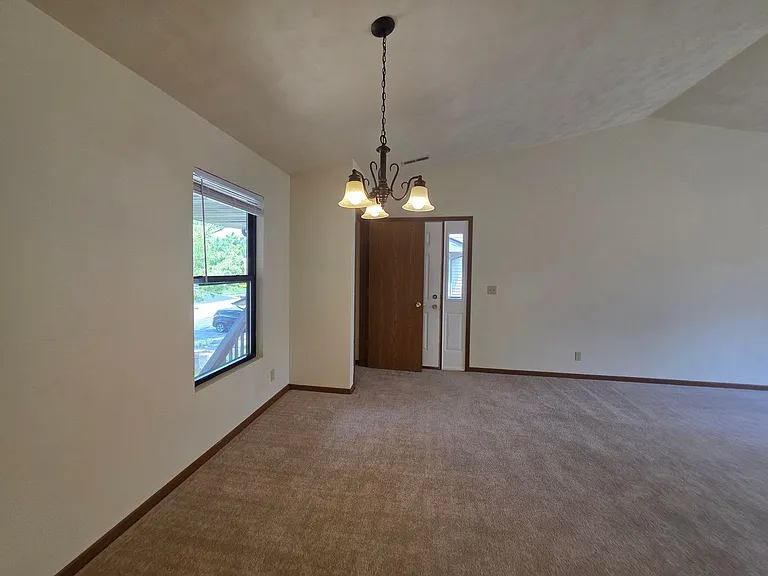 6297 Garrett Ln — Photo 8