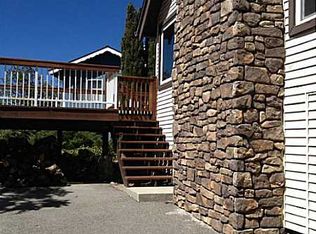 250 Darfo Dr, Crestline, CA 92325
