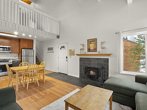 4th image of 11645 Snowpeak Way #512