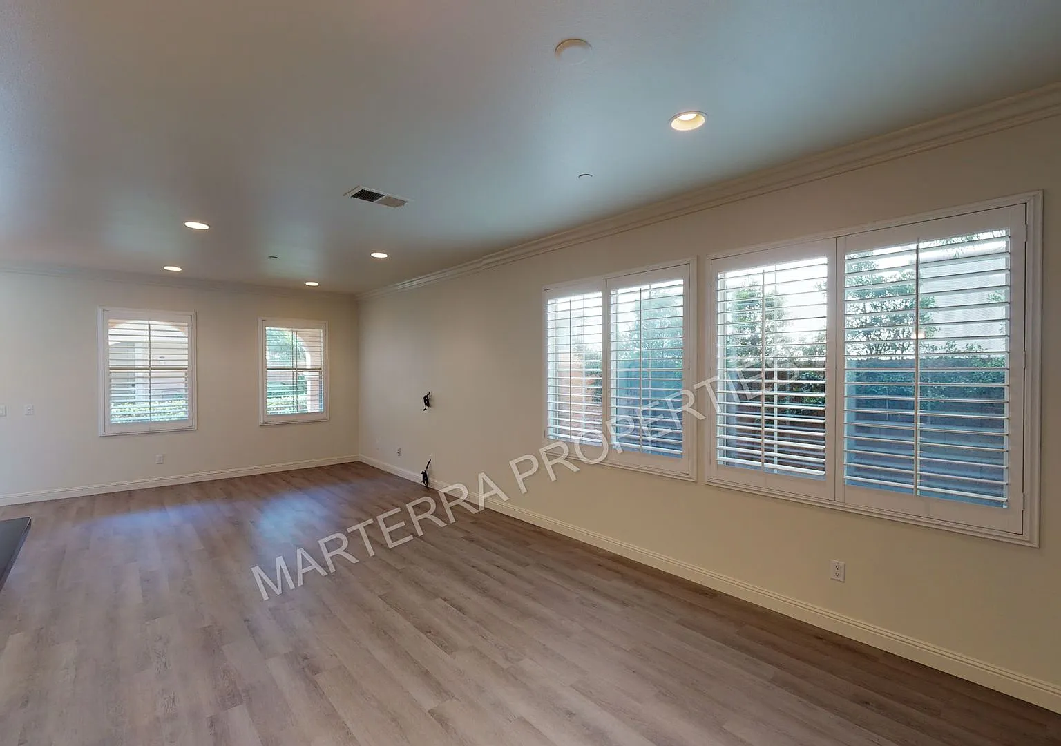 Beautiful 3 Bed/2.5 Bath Home in Portola Springs, Irvine! — Photo 4