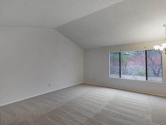 5th image of 390 S Stoner Ave