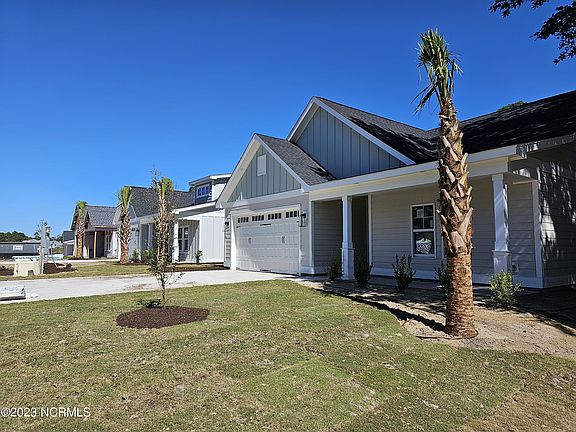 4th image of 2070 Greenside Manor Drive SW #L-34