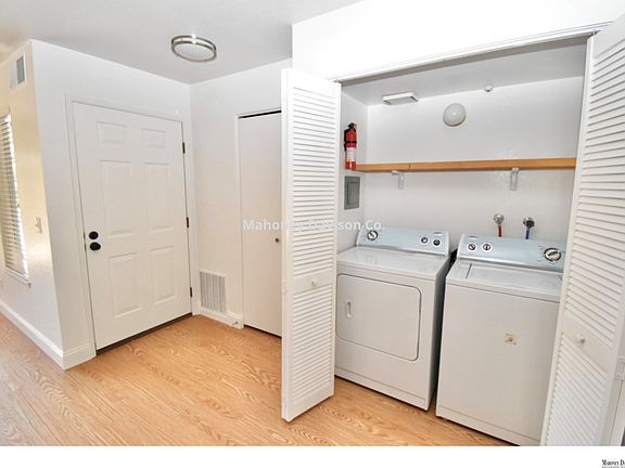 4th image of 20 Arbor Ct