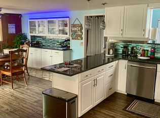7047 Bayview Dr NE, Olympia, WA 98506