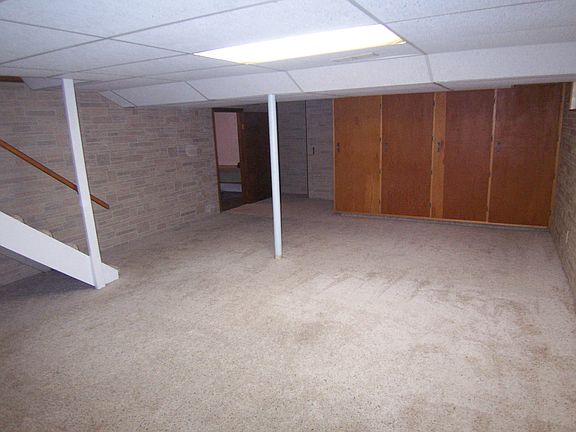 3rd image of 3031 Pierce St