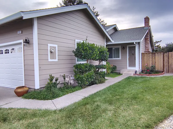 3 Bordeaux Ct, Petaluma, CA 94954
