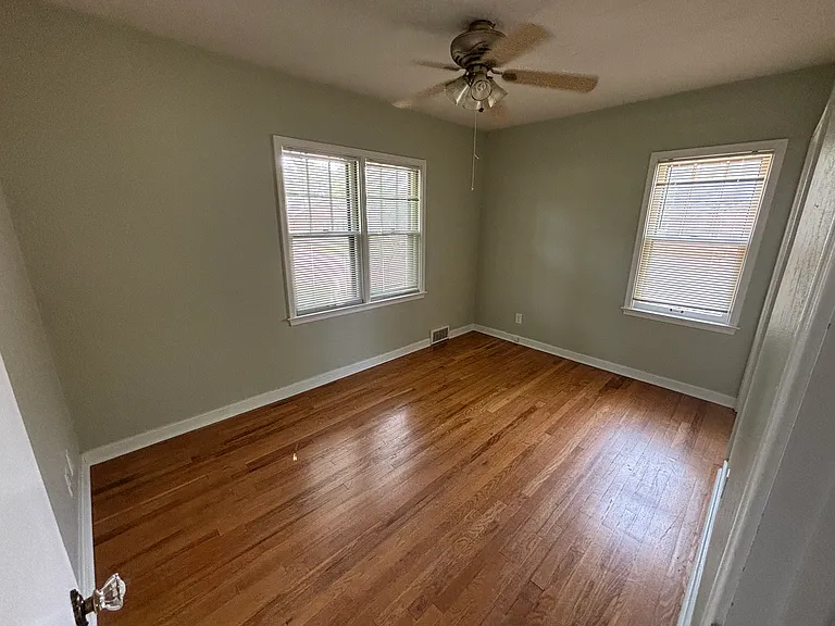 416 18th Pl — Photo 3