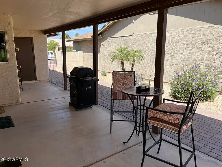 10409 E East Dr — Photo 14