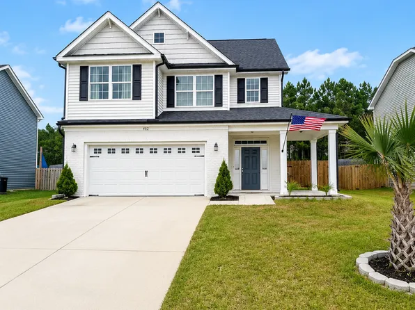 562 Transom Way, Sneads Ferry, NC 28460