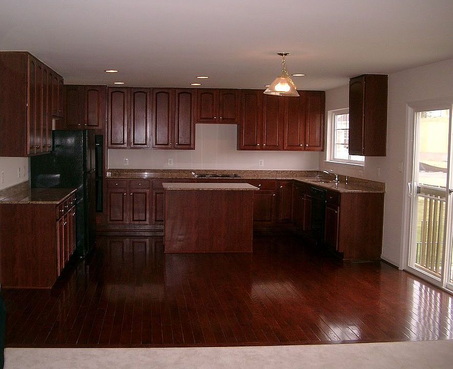 Kitchen with island
