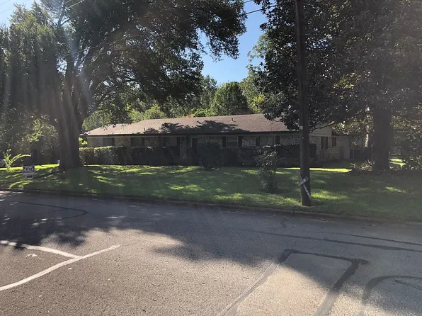 222 E Parker Rd, Nacogdoches, TX 75965