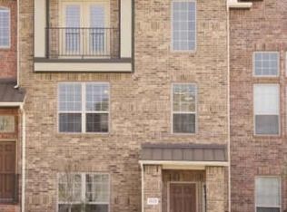 2122 McParlin Ct, Carrollton, TX 75006