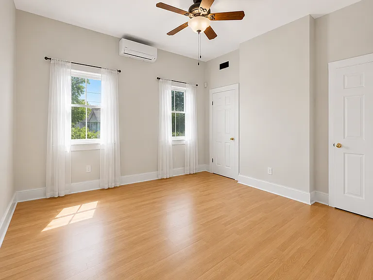 119 Walter St NE — Photo 16
