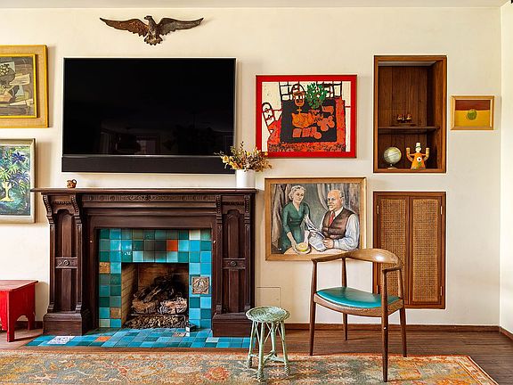 2nd image of 34 Gramercy Park E Unit Phb