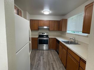 8721 175th Ave NE APT 3, Redmond, WA 98052