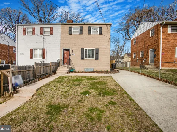 6410 Seat Pleasant Dr, Capitol Heights, MD 20743