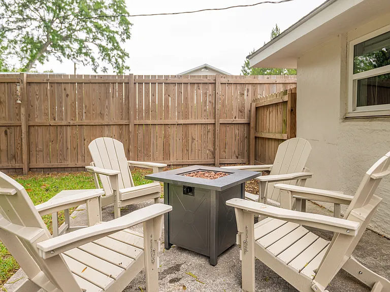 601 Semaht St — Photo 24