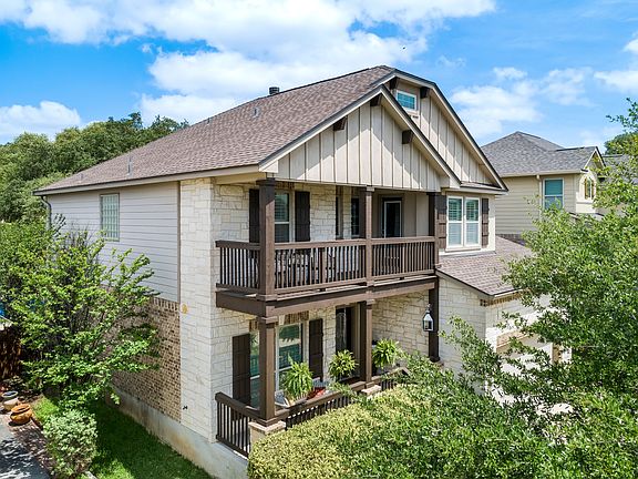 3rd image of 212 Fischer Dr