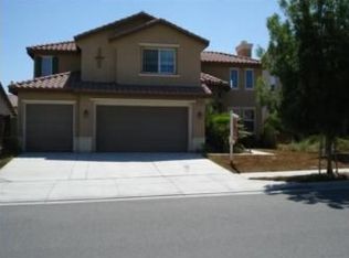 32364 Whispering Willow Dr, Lake Elsinore, CA 92532