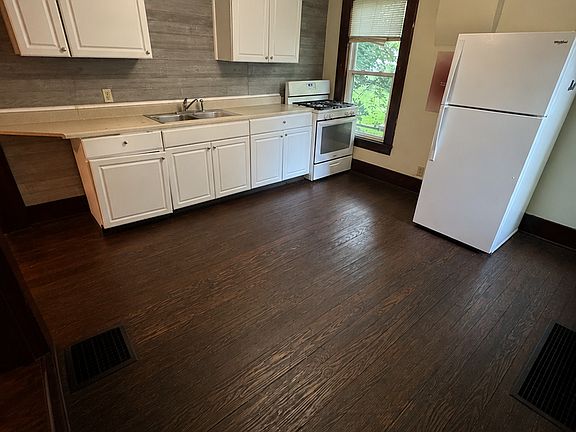 2nd image of 334 N Mantua St APT 2