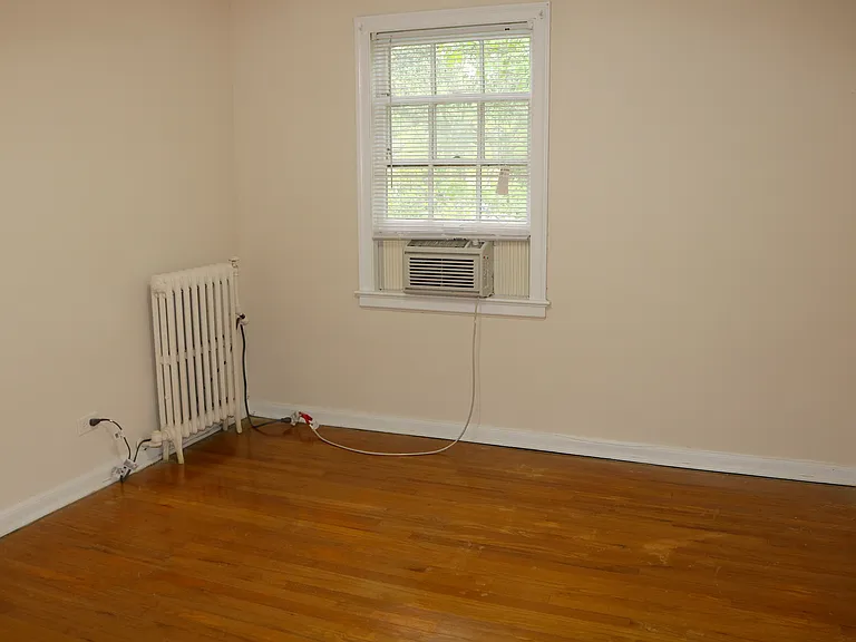 2827 Thornhill Rd — Photo 48