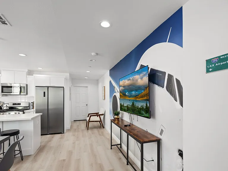 New Construction 4-Unit Townhome Community | Luxury Living Near DTLA — Photo 19