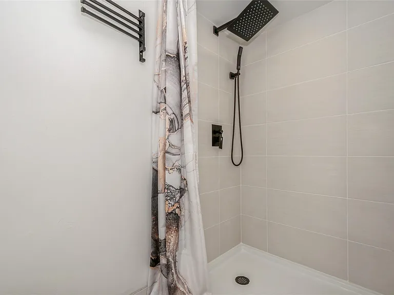 8208 NW 8th Pl — Photo 19