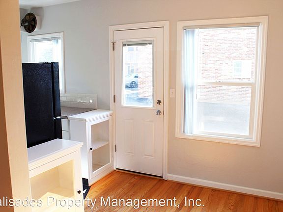 5th image of 587 N Rosa Parks Way APT 2