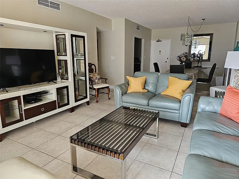 1980 S Ocean Dr #6J — Photo 6