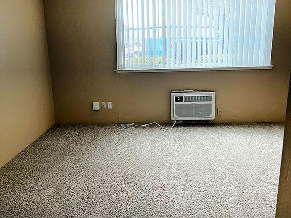 3rd image of 3903 49th Ave #42