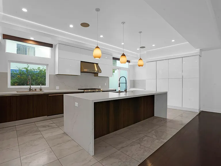 3832 Shannon Rd — Photo 12