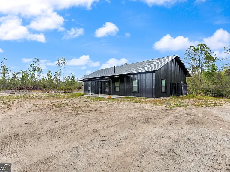 882 Picketts Mill Trl — Photo 1