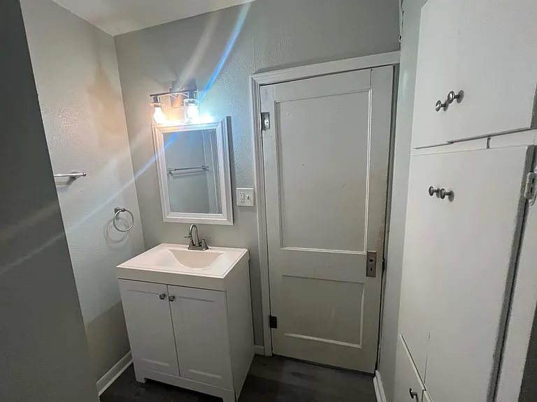 1607 Avenue I — Photo 13
