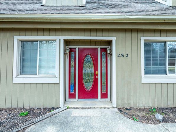 2512 W Petty Rd, Muncie, IN 47304