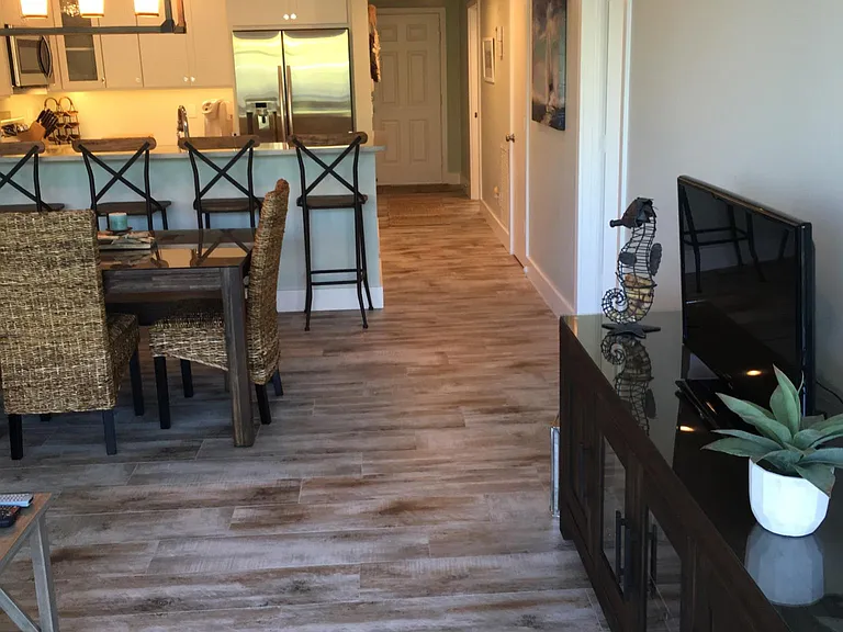 345 Mango St #304 — Photo 12