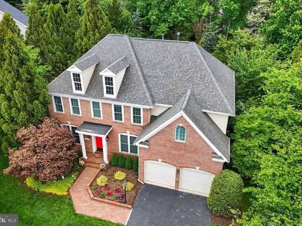 5028 Signature Ct, Haymarket, VA 20169