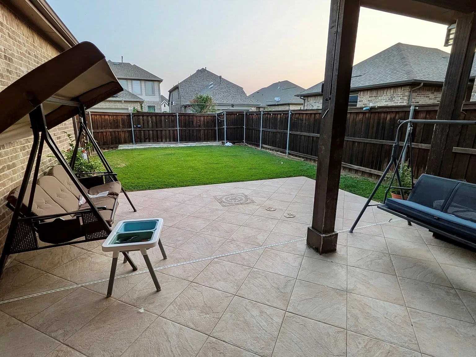 3 bed, 2209 sqft, $3,600 — Photo 4