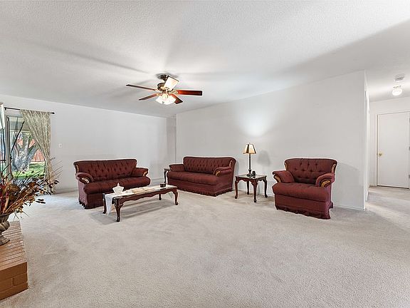 3rd image of 4202 Blueduck Dr