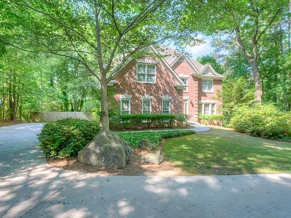 5th image of 4743 Dunwoody Club Dr