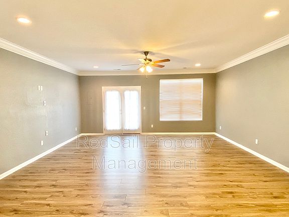 5th image of 908 Hillside Ave