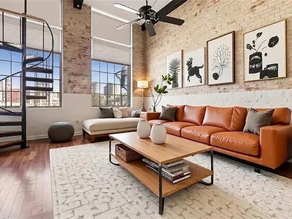 920 Poeyfarre St APT 225, New Orleans, LA 70130