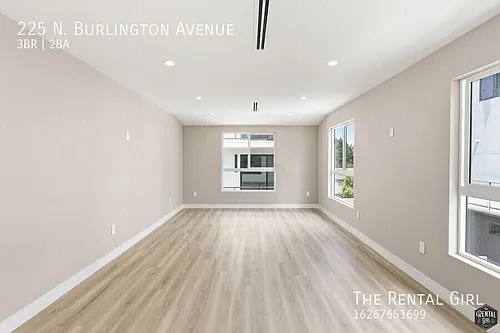 225 N Burlington Ave Photo 1