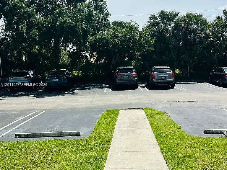 1110 Green Pine Blvd #C1 — Photo 19