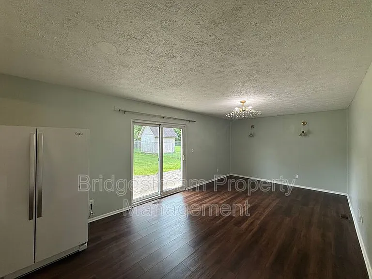 4208 Bellemeade Dr — Photo 6