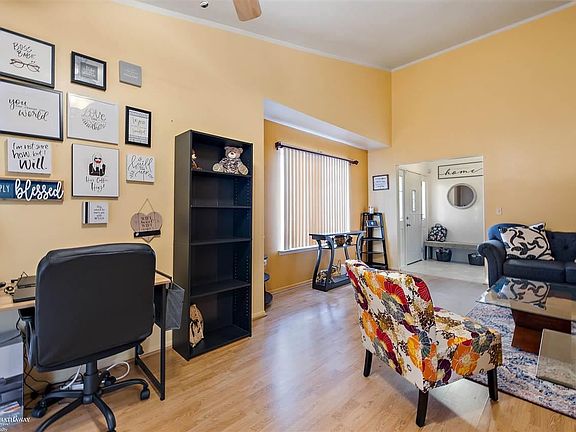 5th image of 37627 Charter Oaks Blvd