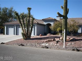 6735 Rowena Cir, Las Vegas, NV 89131