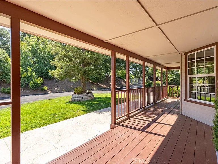 10885 San Marcos Rd — Photo 3