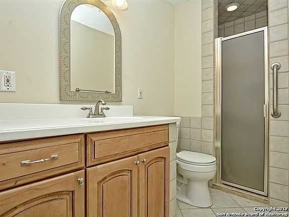 4th image of 206 La Jolla Dr