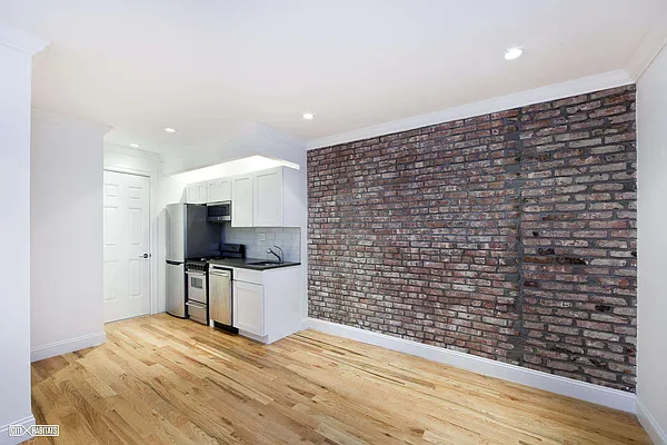 Rented by Citi Habitats | media 52